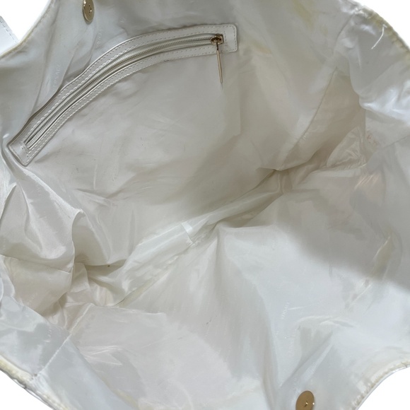 Versace Parfume Snow White Bag 17 x 15 x 4 w/ Keychain Slight Stains Inside - Picture 8 of 11